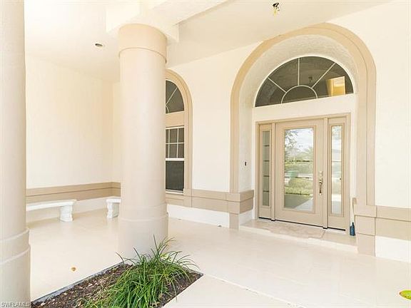 2nd image of 1921 Blackstone Cir