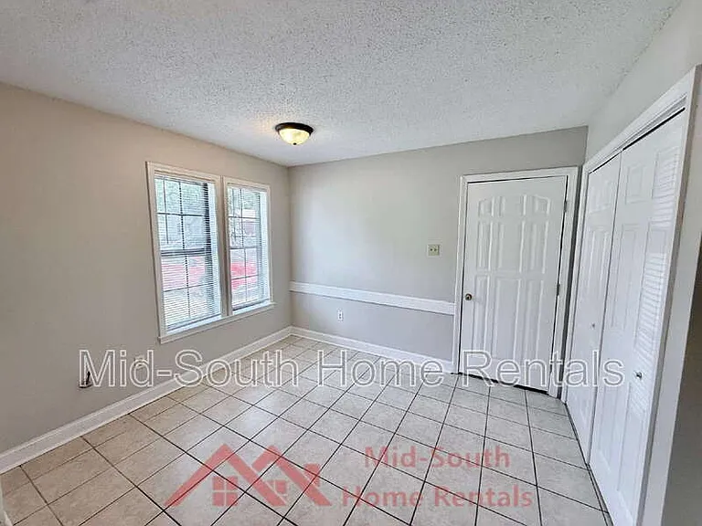 4505 Villagreen Dr — Photo 10