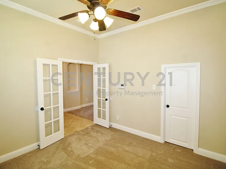 505 Clemson Ln — Photo 5