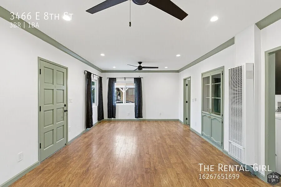 Design-Forward Single Family Front House | 3 Bed / 1 Bath | Updated Interior | AC Units + 1 Parki... — Photo 4