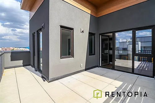 832 Lexington Ave #602C Photo 1