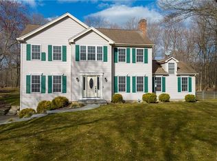 22 Roxbury Rd, Southbury, CT 06488