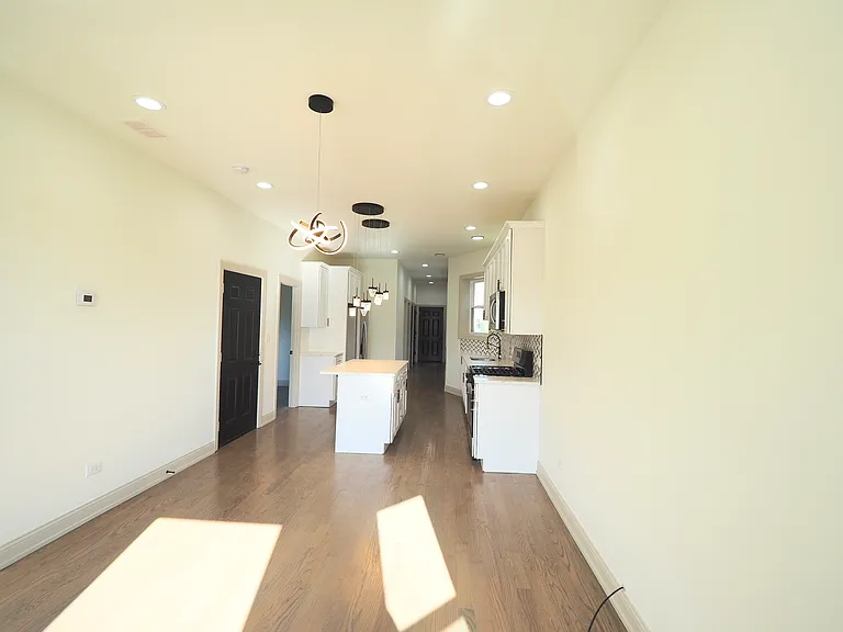 1051 N Lawndale Ave #2 — Photo 2
