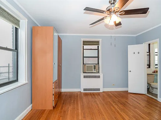 Sold by Robert E. Hill  | media 10