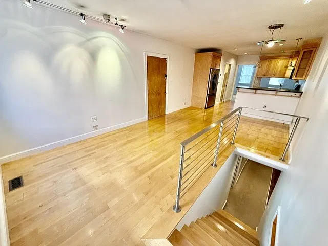 2 bed, 1116 sqft, $4,950 — Photo 4