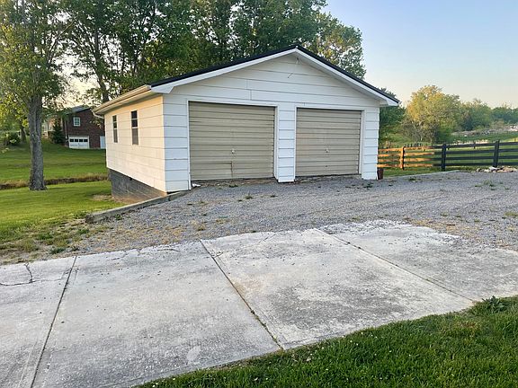 4th image of 295 Long Rd