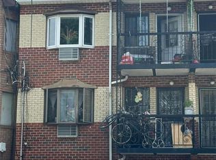 5212 94th St, Flushing, NY 11373