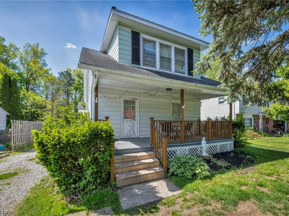 38358 Poplar Dr, Willoughby, OH 44094