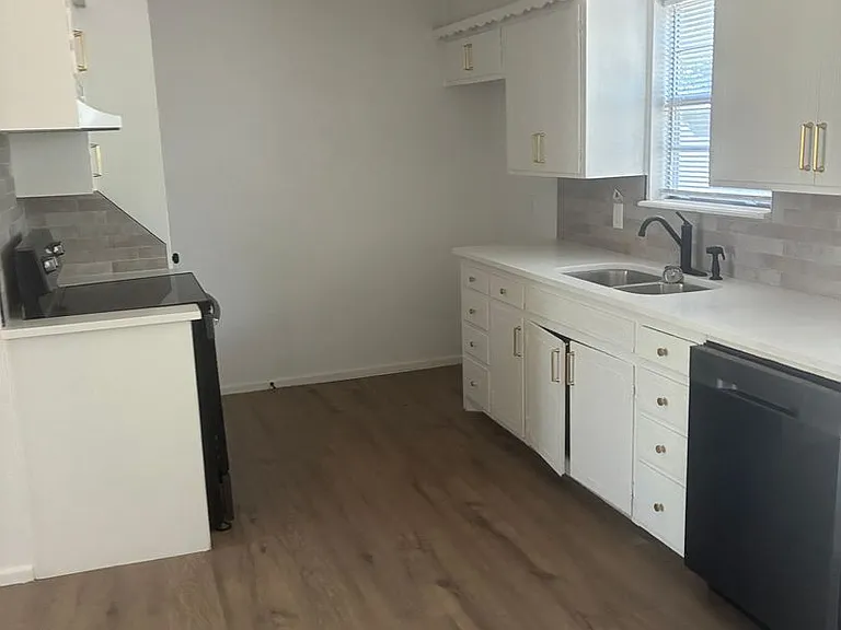 6027 Orlando Ave — Photo 7
