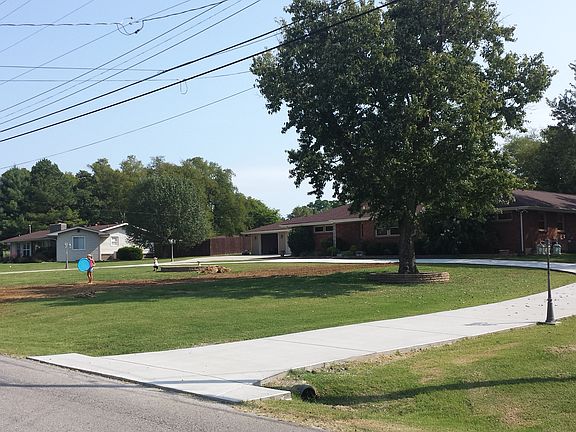 New concrete circle driveway