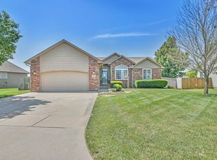 1009 E Park Glen St, Clearwater, KS 67026