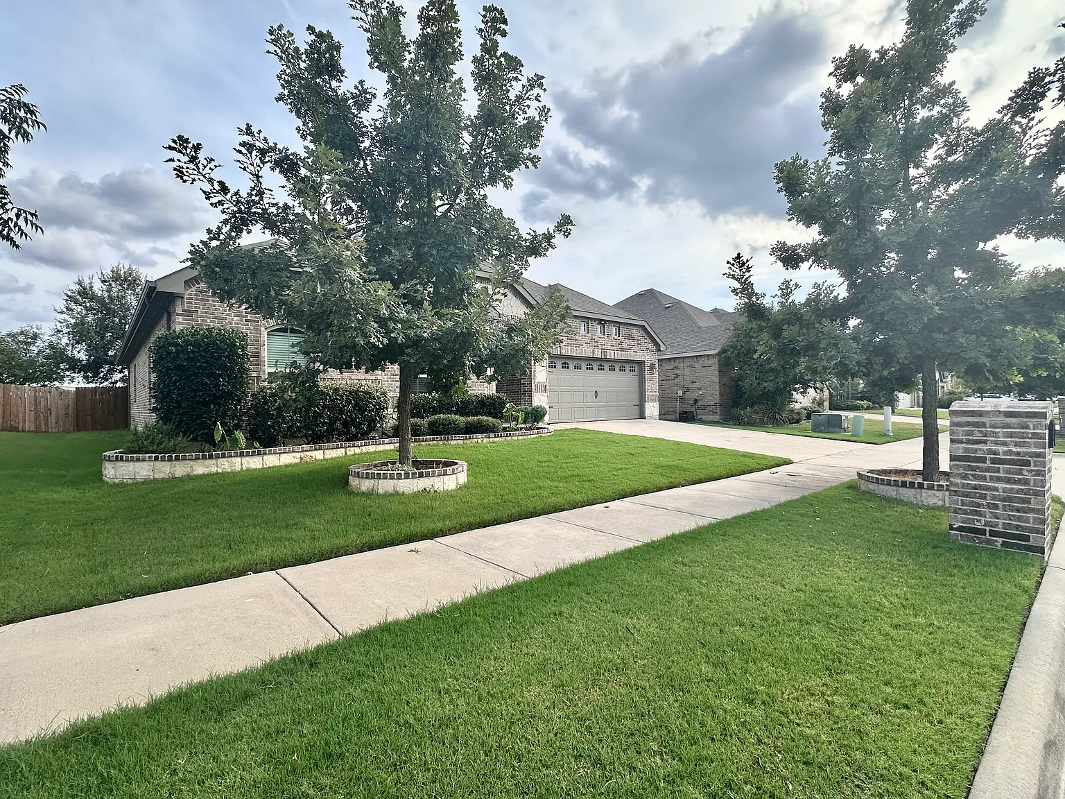 4 bed, 2254 sqft, $2,995 — Photo 3