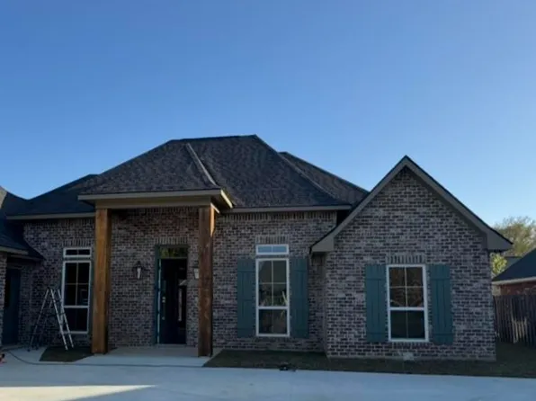 8262 Lafayette St, Denham Springs, LA 70726