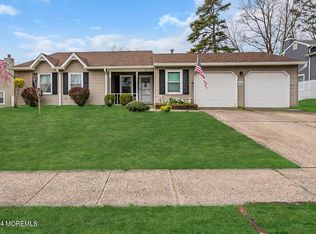 92 Concord Cir, Howell, NJ 07731