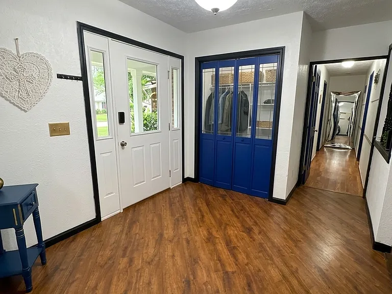 2722 Oakdale Dr — Photo 9