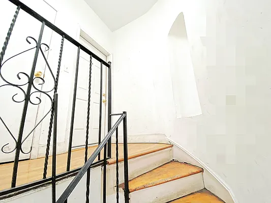 Rented by Corcoran | media 21