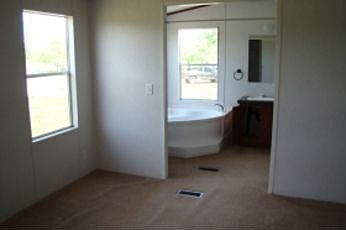 4th image of 359 County Road 3342