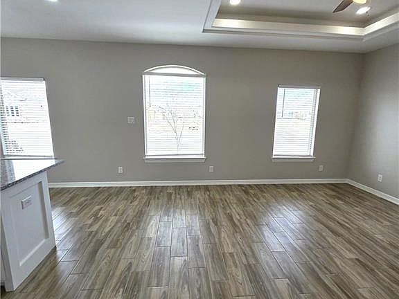 5th image of 810 N Blair Ave #1