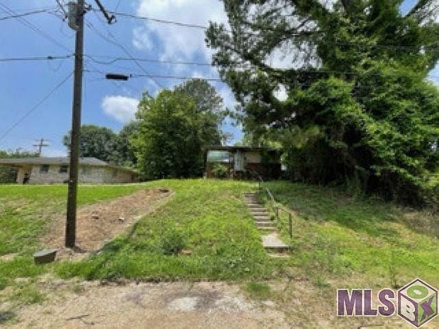 1st image of 2174 Virginia St