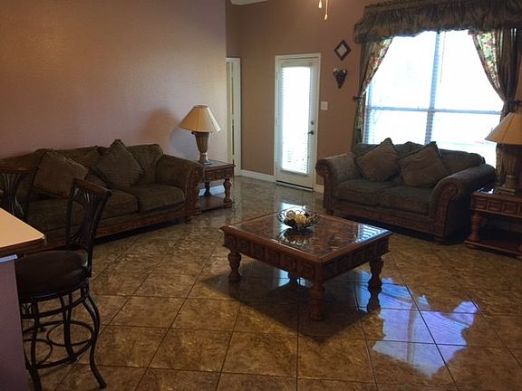 4th image of 1317 Hennessey Ct