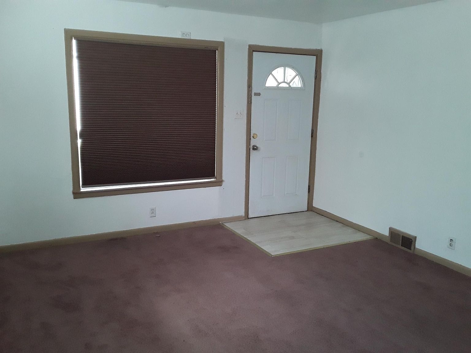 415 1/2 E Sherman St B, Hutchinson, KS 67501 Zillow