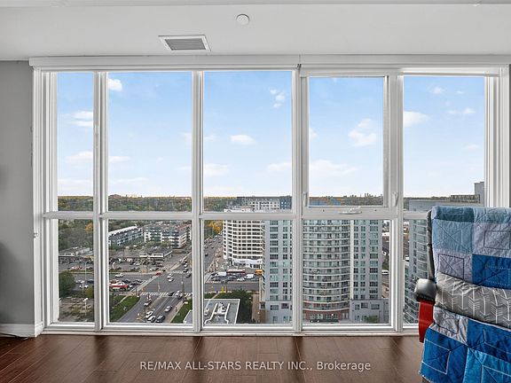 2nd image of 1328 Birchmount Rd #2009