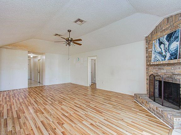 4th image of 12912 Village Gate Dr