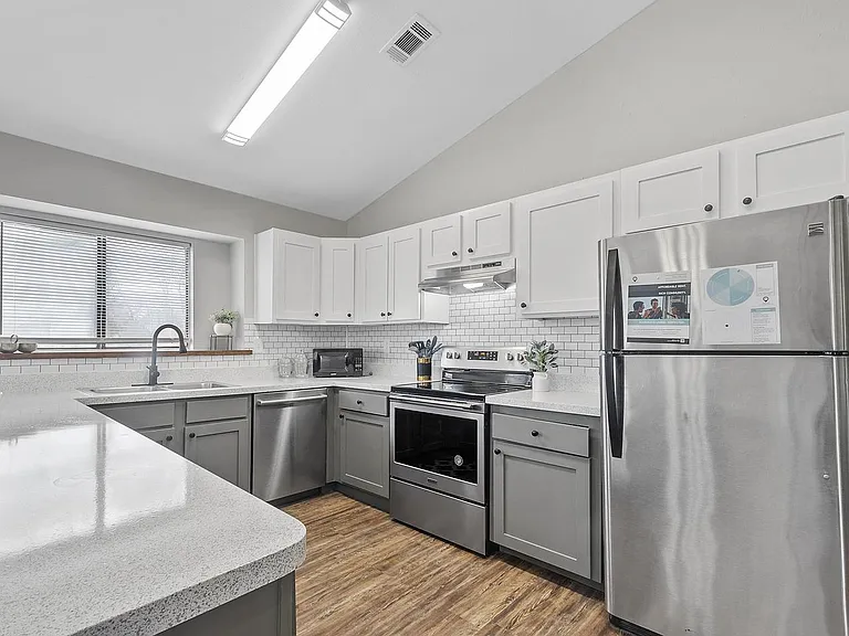 5510 Heathercrest Dr — Photo 4