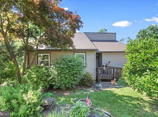 3244 Ridgeway Rd, Harrisburg, PA 17109