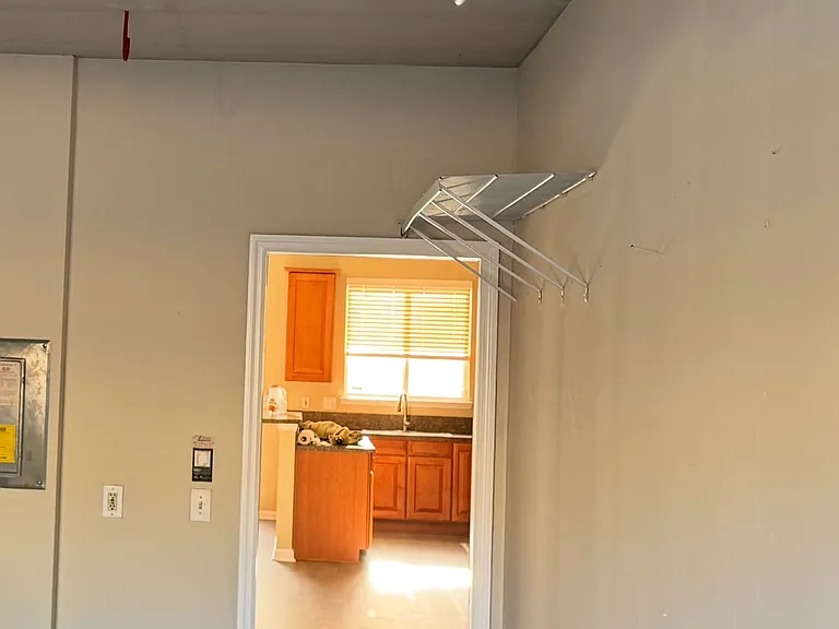 2298 Sunset Bluff Dr — Photo 11