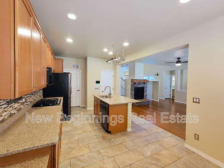 8742 Stony Creek Dr — Photo 10