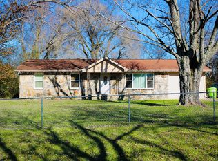 97 McKinley Ln, Crossville, TN 38572