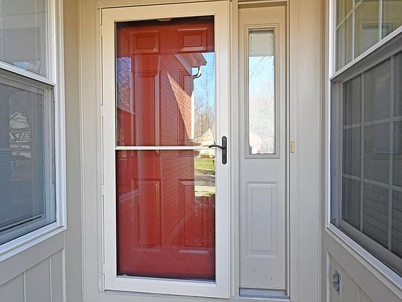 4th image of 8543 Sunmont Dr