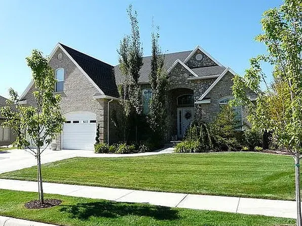 318 S Lofty Ln, North Salt Lake, UT 84054