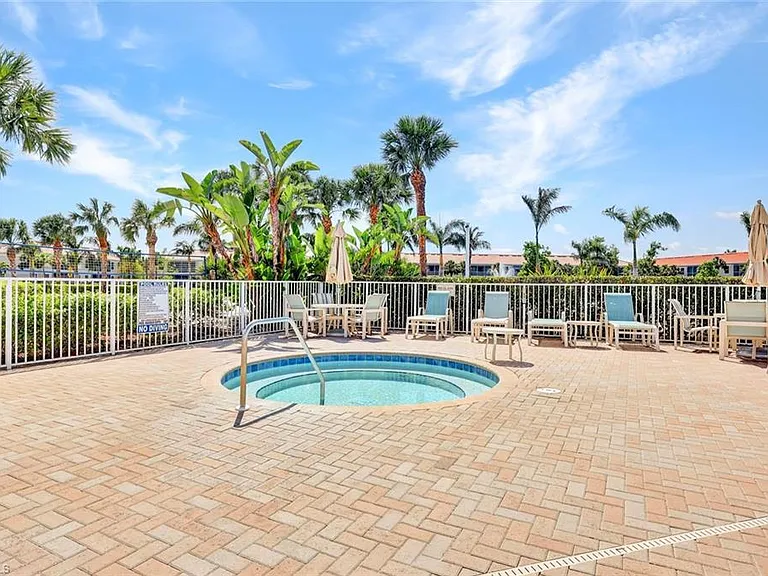 8910 Paseo De Valencia St — Photo 37
