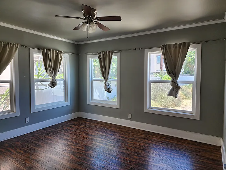 1544 S Van Ness Ave — Photo 26