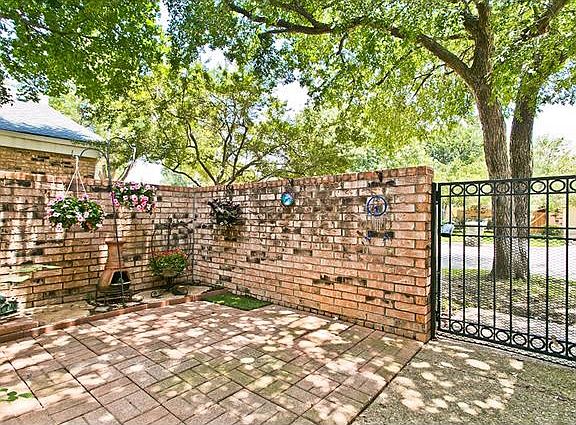 5th image of 2703 Stonecreek Pl