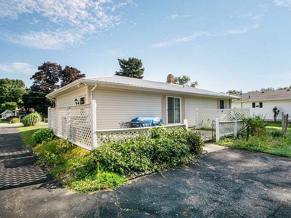 4th image of 10216 Neely St
