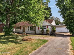 9221 Aristides Dr, Louisville, KY 40272