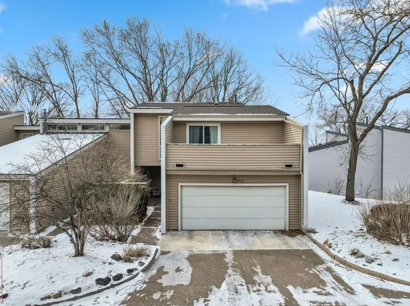 13791 Heywood Ct, Apple Valley, MN 55124