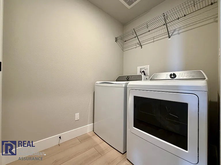 7365 SE Benedict St — Photo 22