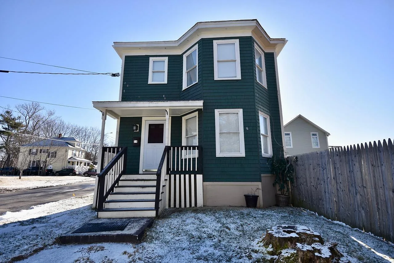 54 Johansen St — Photo 2