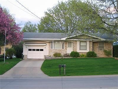 1st image of 812 N 11th St