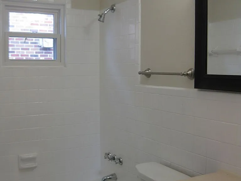 430 Staten St — Photo 6