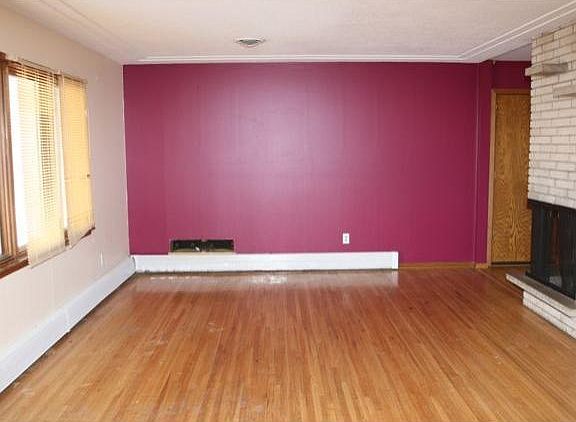 4th image of 7732 Florida Cir N