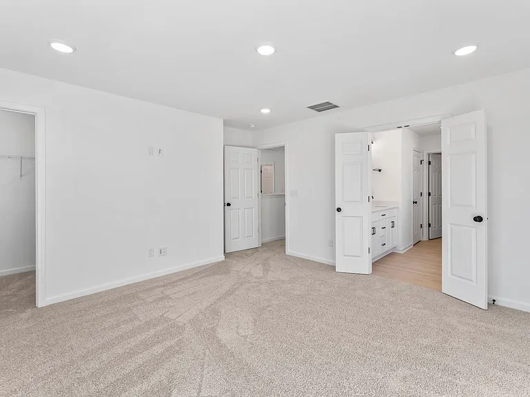 141 Rose Hannah Dr — Photo 28