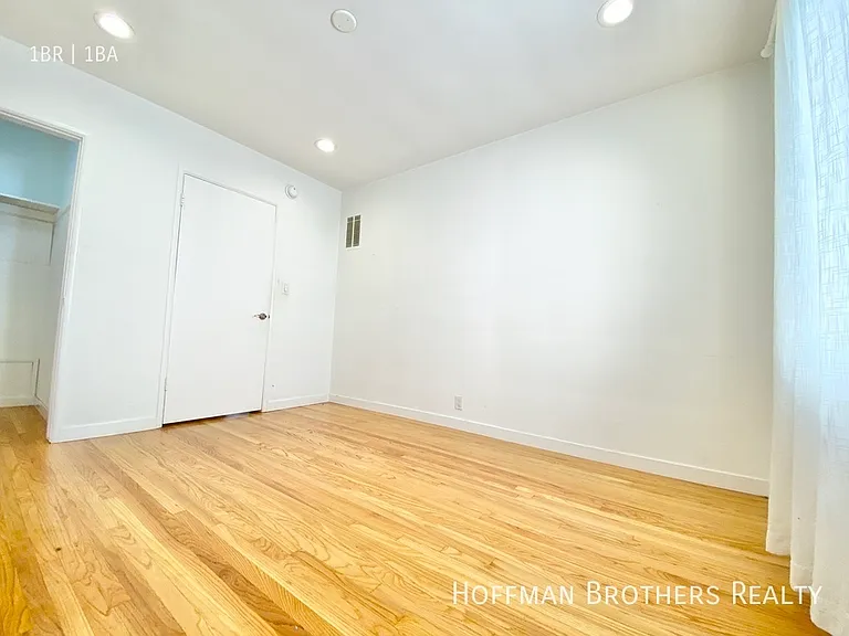 125 N Hamilton Dr #A — Photo 5