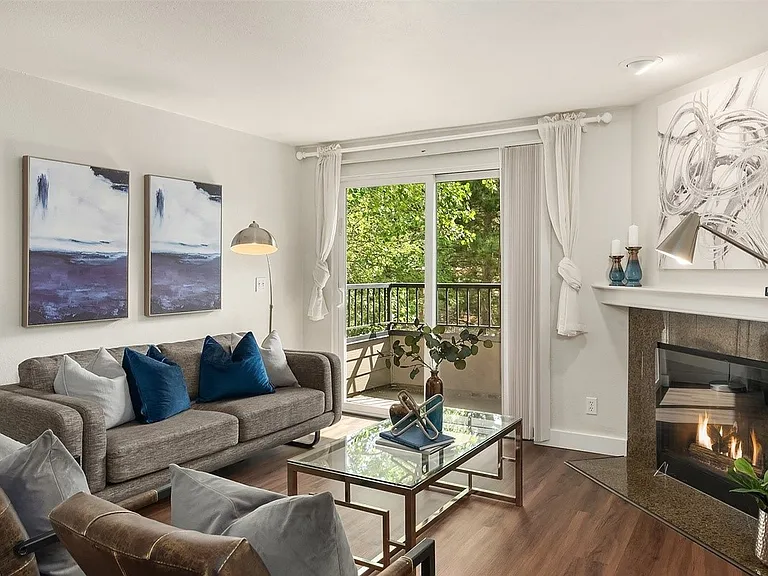 718 Kirkland Cir #301 — Photo 1