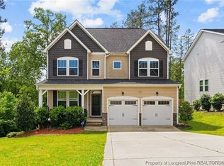 182 Falls Creek Dr, Spring Lake, NC 28390