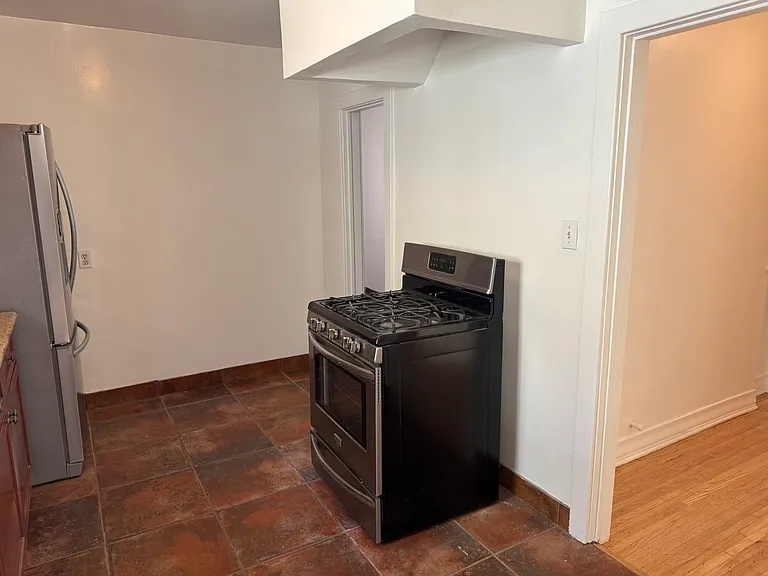 1042 S Hudson Ave #1/2 — Photo 18